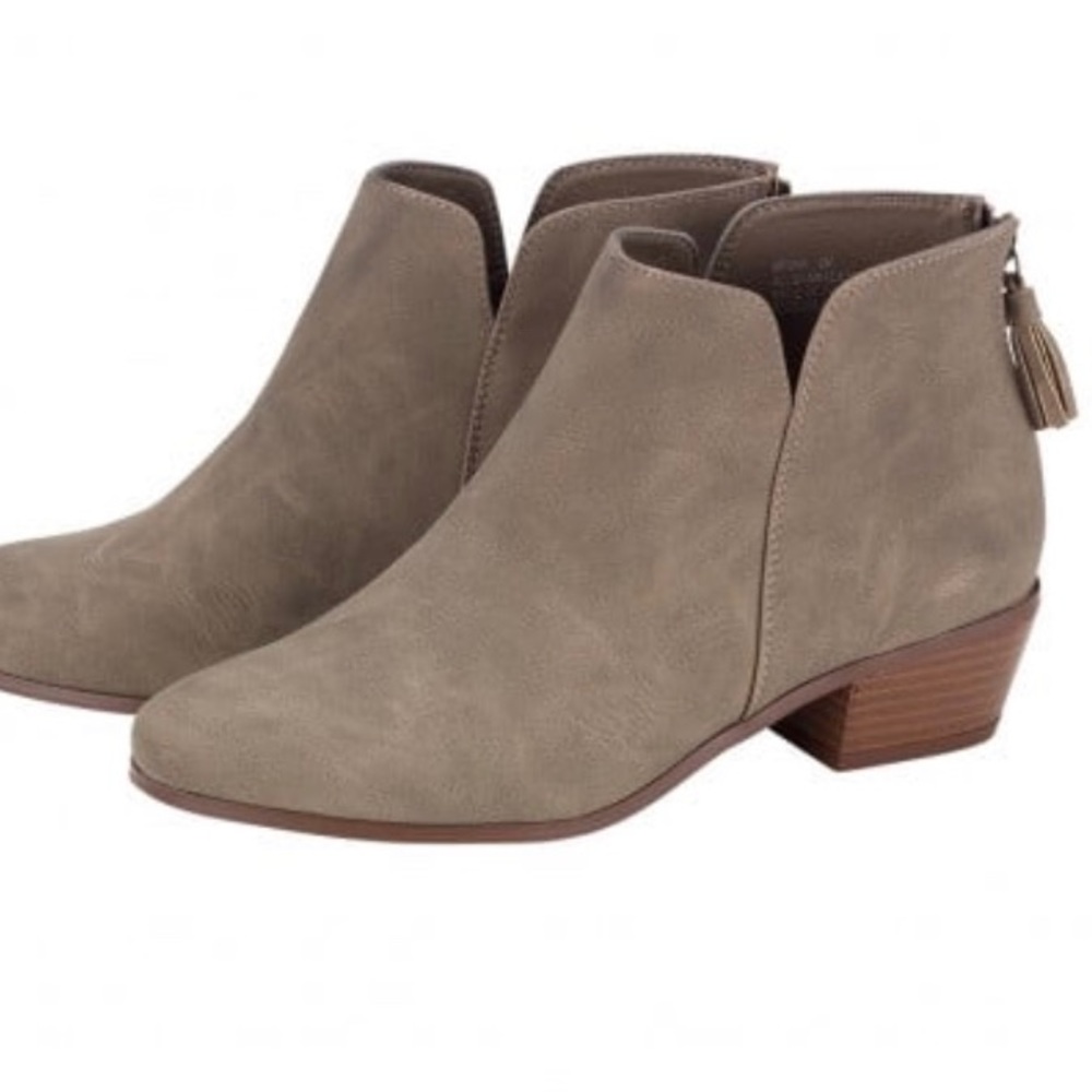 Taupe short boot